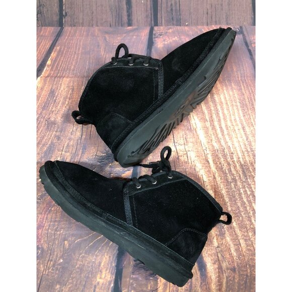 UGG Neumel II Black Suede Lace Up Bootie Lined Youth Kids Boys 5 / 37 (i8j) - Picture 6 of 10